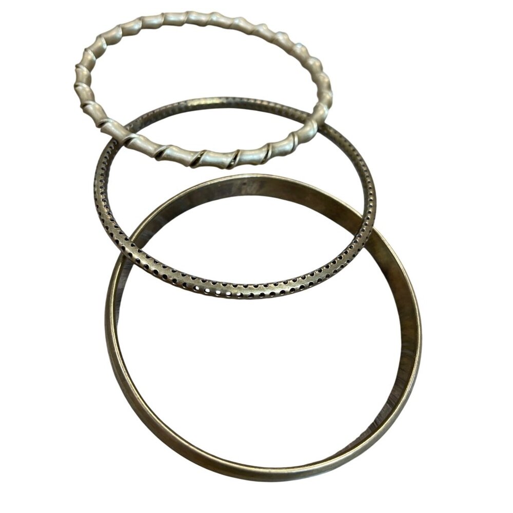 Costume jewelry womans assorted lot of 10 bracelets SKU 9809 - Picture 8 of 10
